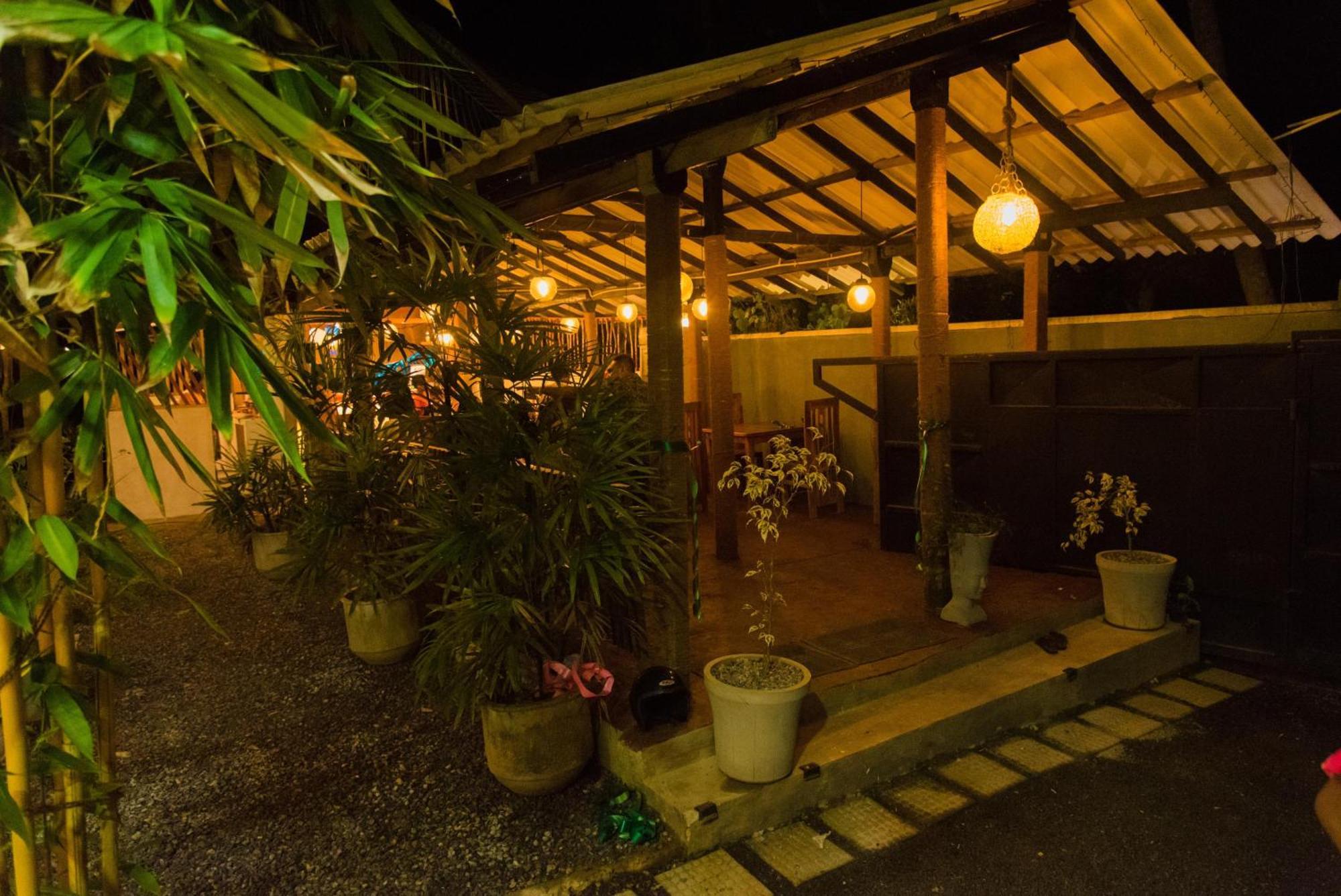 Inn Sea Horizon Ahungalla Luaran gambar